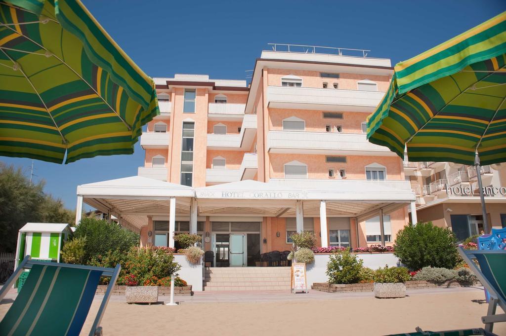 Hotel Corallo Лидо ди Езоло Экстерьер фото